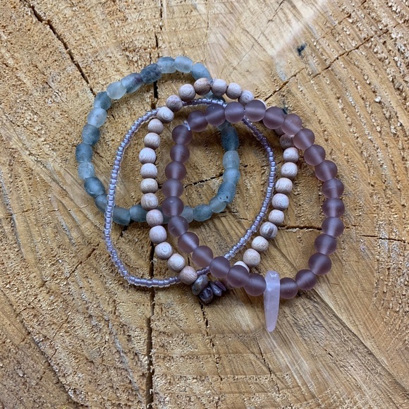 Diffuser Bracelet Stack - Picture 4 of 8